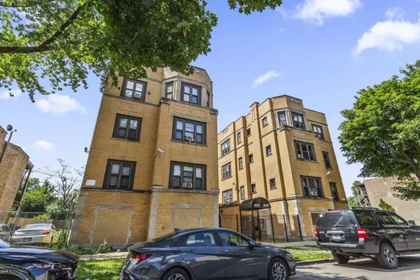 4031 W Gladys AVE, Chicago, IL 60624