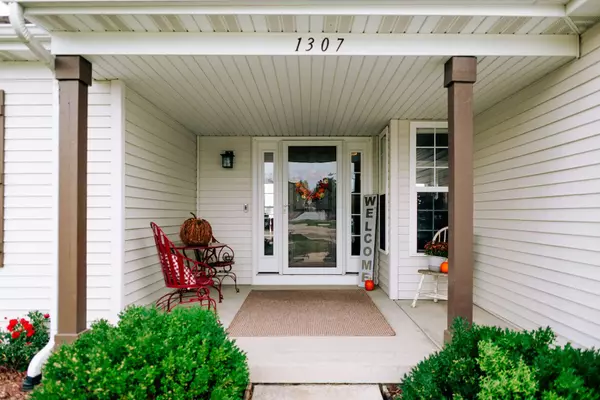 1307 Fairlee CT, Sandwich, IL 60548