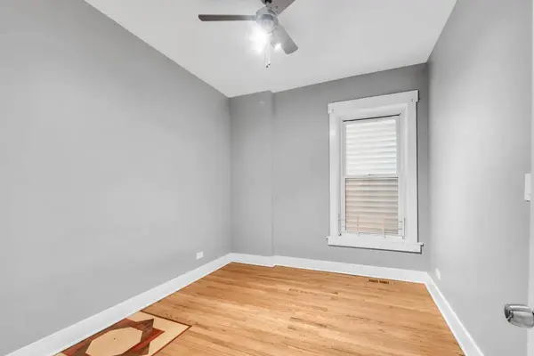 3208 W Wabansia AVE #2E, Chicago, IL 60647