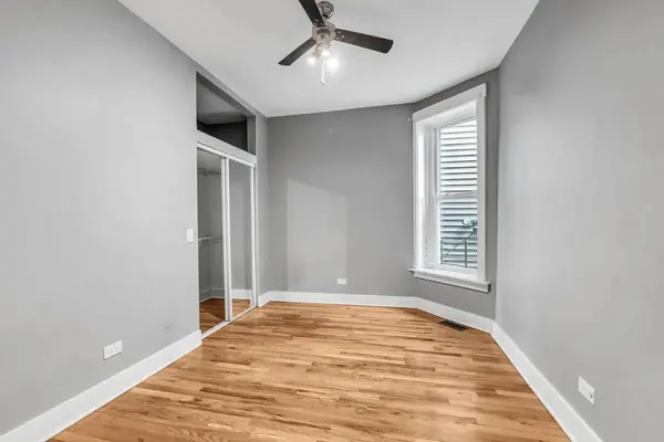 3208 W Wabansia AVE #2E, Chicago, IL 60647