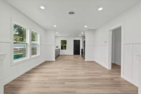 1019 Spruce ST, La Marque, TX 77568