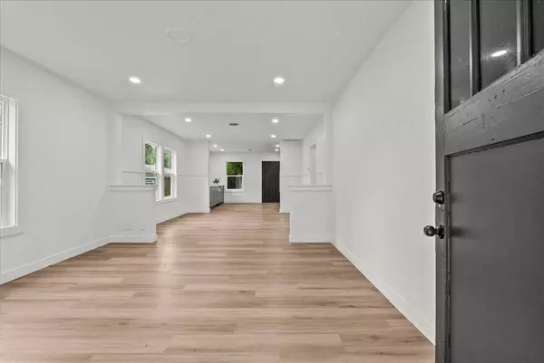 1019 Spruce ST, La Marque, TX 77568