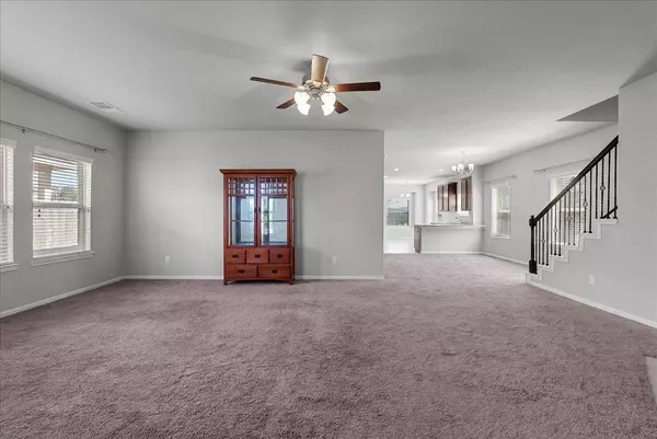 5111 Bay LN, Bacliff, TX 77518