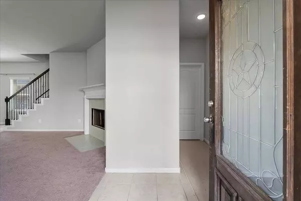 5111 Bay LN, Bacliff, TX 77518