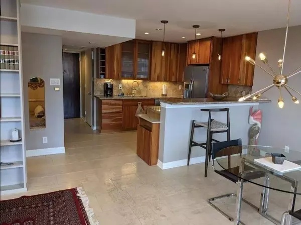 2016 Main ST #1809, Houston, TX 77002