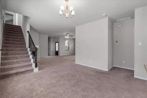 5111 Bay LN, Bacliff, TX 77518