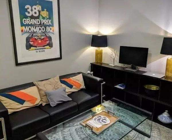 2016 Main ST #1809, Houston, TX 77002