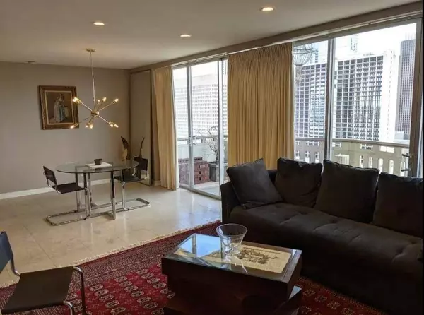 2016 Main ST #1809, Houston, TX 77002