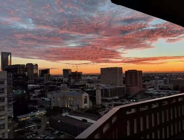 2016 Main ST #1809, Houston, TX 77002