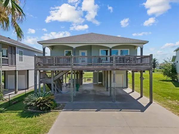 956 Townsend, Crystal Beach, TX 77650
