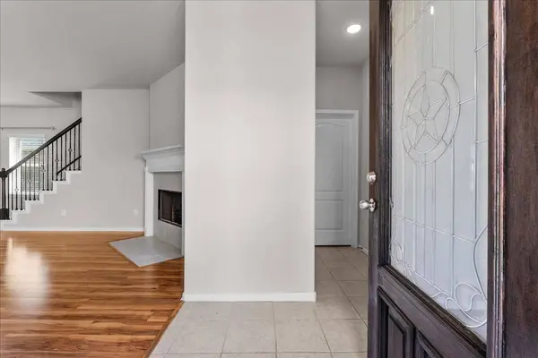 5111 Bay LN, Bacliff, TX 77518