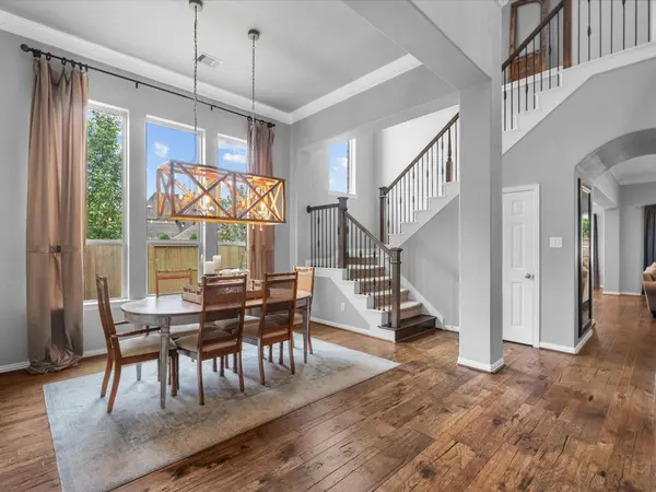 904 Cozy Hollow CT, Friendswood, TX 77546