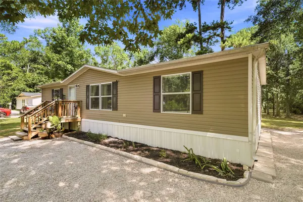 109 County Road 3793, Cleveland, TX 77328