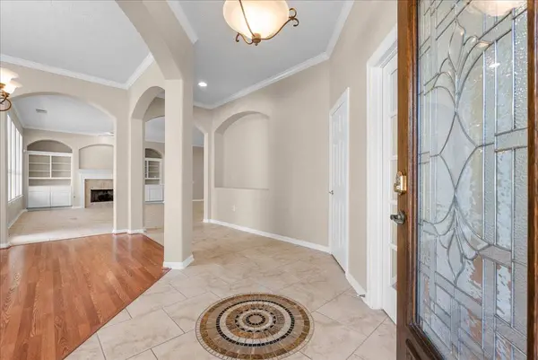 1612 S Lago Vista DR, Pearland, TX 77581