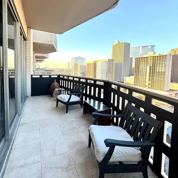 2016 MAIN STREET #1809, Houston, TX 77002