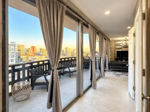 2016 MAIN STREET #1809, Houston, TX 77002