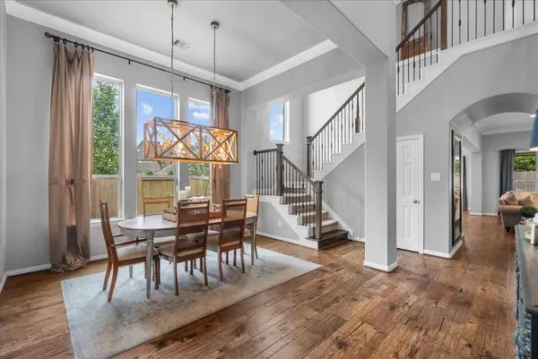 904 Cozy Hollow CT, Friendswood, TX 77546