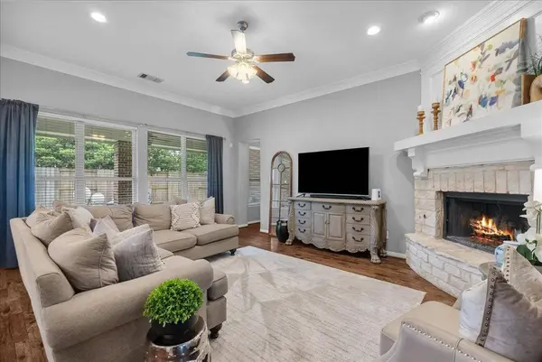 904 Cozy Hollow CT, Friendswood, TX 77546