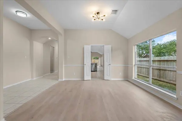 6140 Dunbar CT, League City, TX 77573