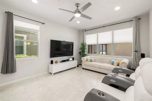 5733 COLONY GLEN RD, Lithia, FL 33547