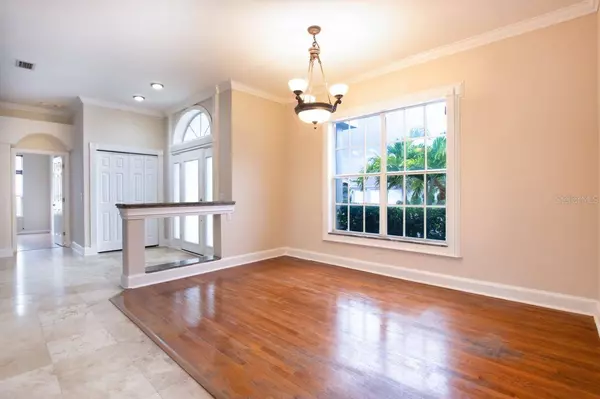 3818 CARDENAL AVE, Ruskin, FL 33573