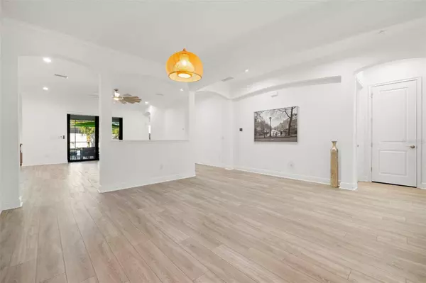 3505 GAVIOTA DR, Sun City Center, FL 33573