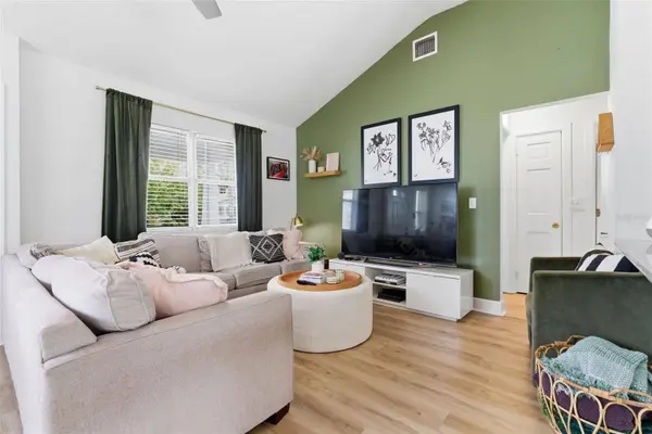 110 W CAYUGA ST, Tampa, FL 33603