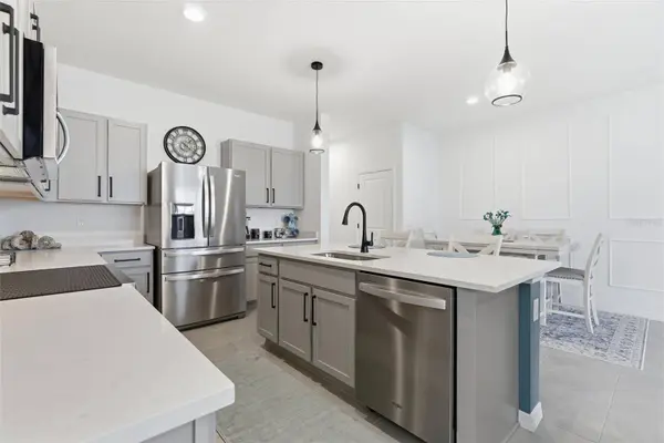 475 MANGROVE SHADE CIR, Apollo Beach, FL 33572