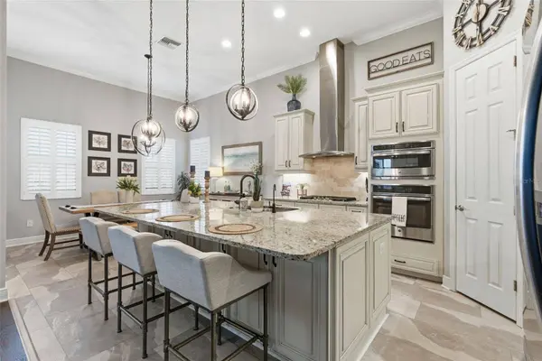 624 WINTERSIDE DR, Apollo Beach, FL 33572