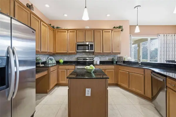 3730 GAVIOTA DR, Sun City Center, FL 33573