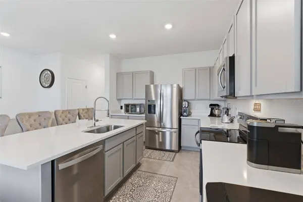 444 MANGROVE SHADE CIR, Apollo Beach, FL 33572