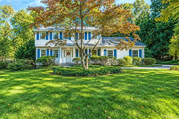 4 Middlesex PL