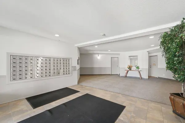 2395 Eversyde AVE SW #1309, Calgary, AB T2Y 0B4
