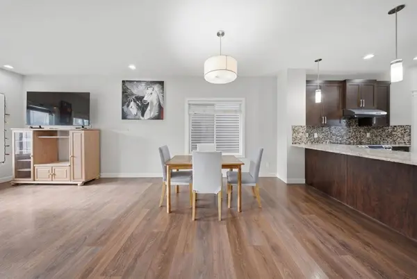 30 Evanscrest HTS NW, Calgary, AB T3P0S3
