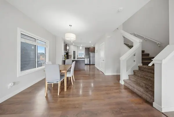 30 Evanscrest HTS NW, Calgary, AB T3P0S3