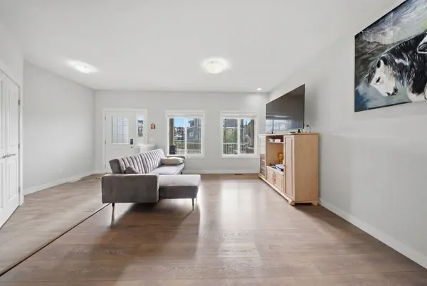 30 Evanscrest HTS NW, Calgary, AB T3P0S3