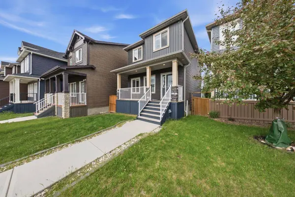 30 Evanscrest HTS NW, Calgary, AB T3P0S3