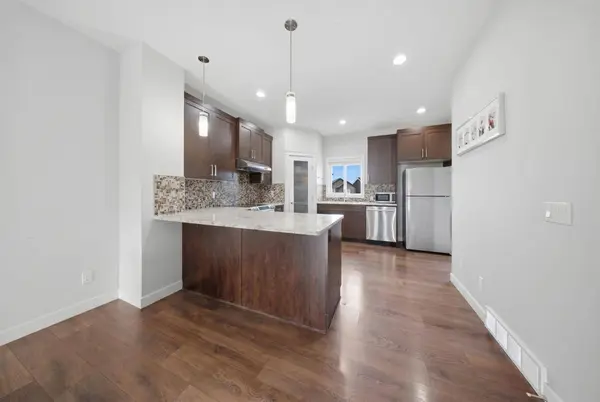 30 Evanscrest HTS NW, Calgary, AB T3P0S3