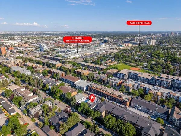705 56 AVE SW #302, Calgary, AB T2V 0G9