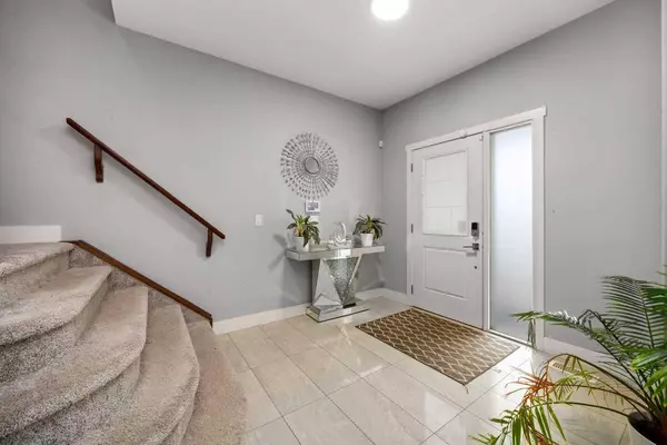 106 Baysprings GDNS SW, Airdrie, AB T4B5C6