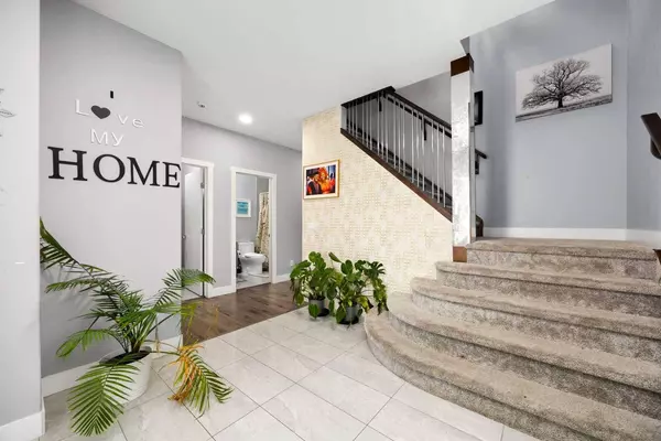 106 Baysprings GDNS SW, Airdrie, AB T4B5C6