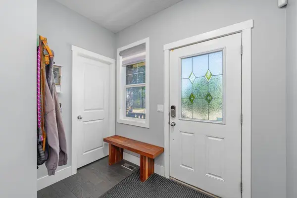 334C Silvergrove PL NW, Calgary, AB T3B 4T6