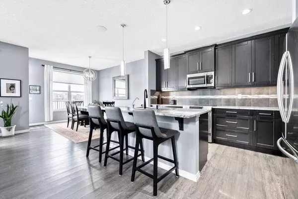 6 Ranchers Bay, Okotoks, AB t1s0p2