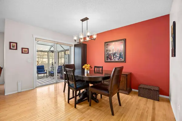 73 Sunset HTS, Cochrane, AB T4C 0C7