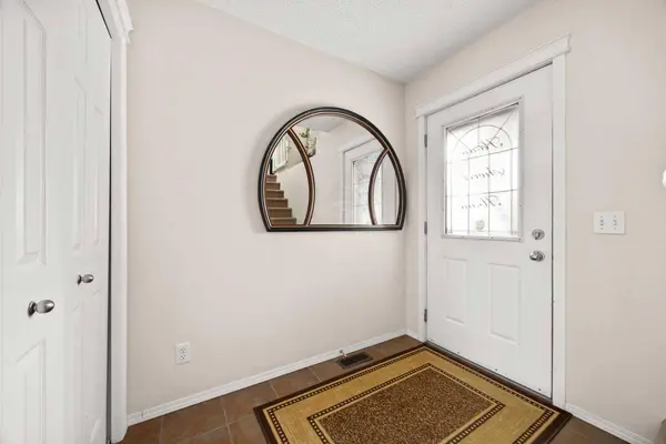 73 Sunset HTS, Cochrane, AB T4C 0C7