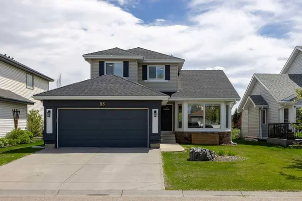 53 Riverview Close, Cochrane, AB T4C 1K7