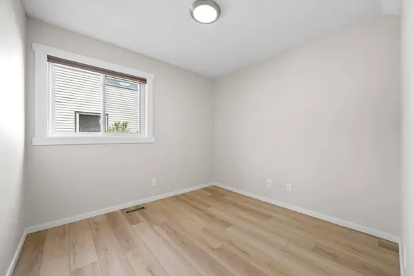 53 Riverview Close, Cochrane, AB T4C 1K7