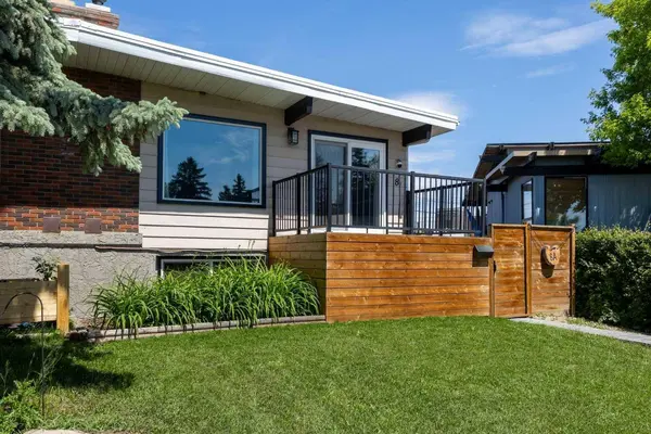 8A Arlington Bay SE, Calgary, AB T2H 2B2
