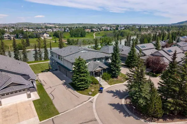 192 Crawford DR #MR, Cochrane, AB T4C 2G8