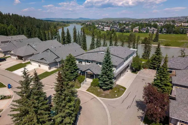 192 Crawford DR #MR, Cochrane, AB T4C 2G8